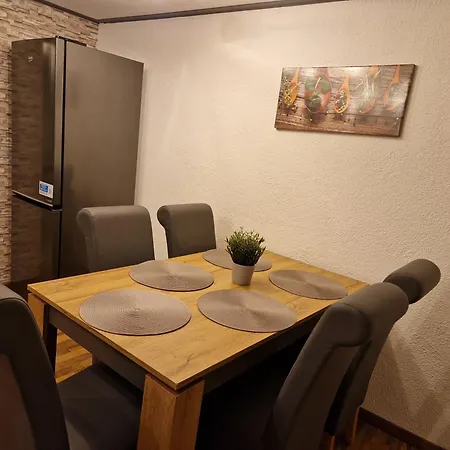 Ferienwohnung/monteurunterkunft 2.0 Leopolshall Staßfurt