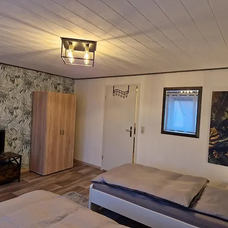 Lägenhet Ferienwohnung/monteurunterkunft 2.0 Leopolshall