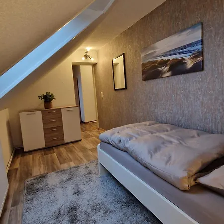 Ferienwohnung/monteurunterkunft 2.0 Leopolshall