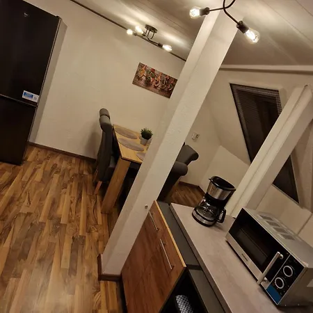 Ferienwohnung/monteurunterkunft 2.0 Leopolshall